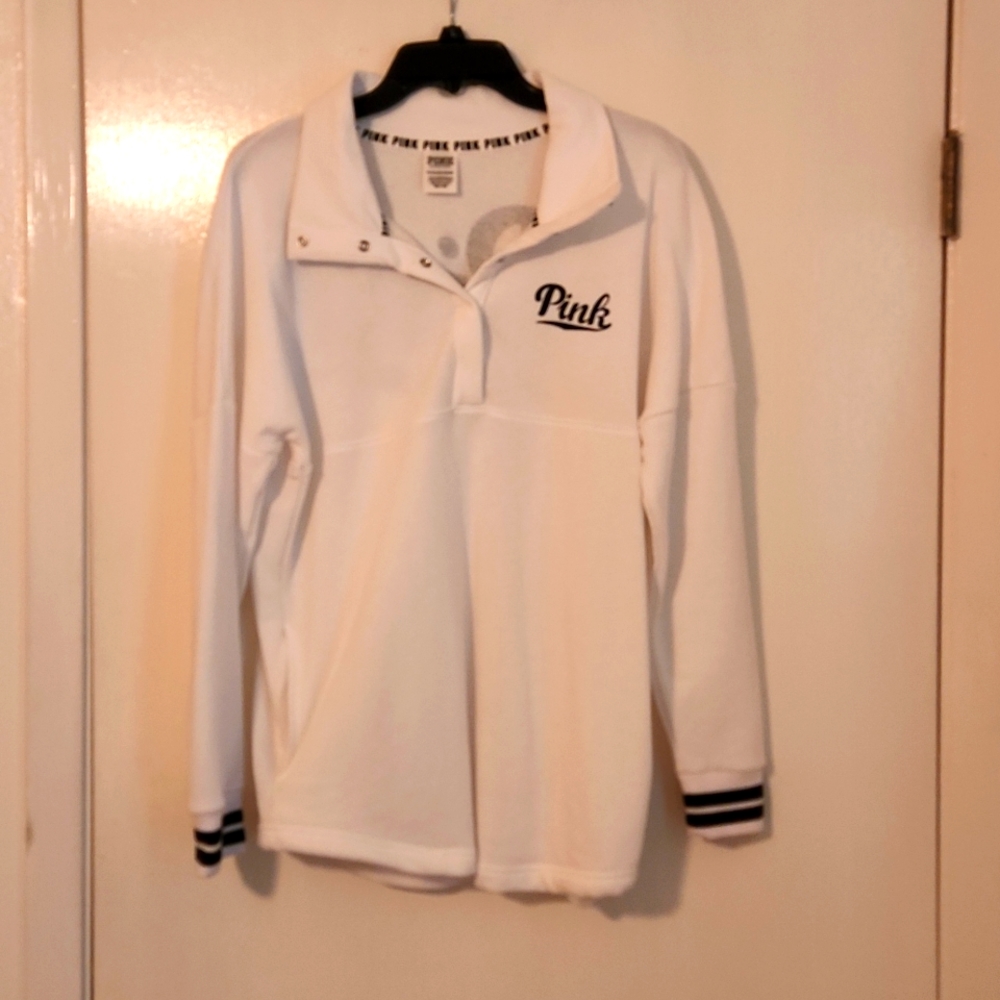 Never worn oversized black and white "PINK" pullover with pockets!